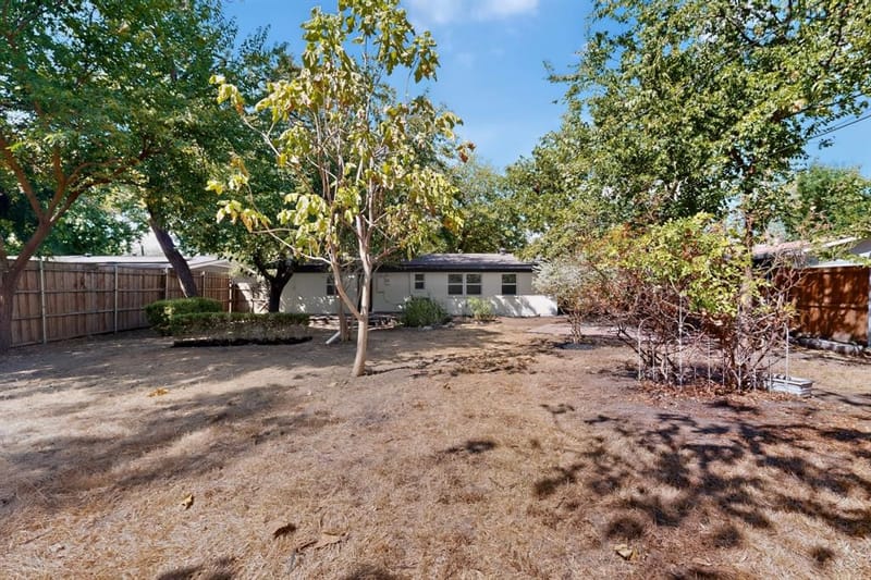 206 W Ridgewood Drive, Garland TX 75041 - Photo 39