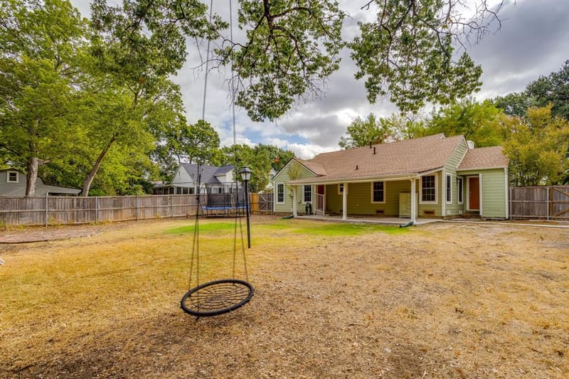 303 Harbin Avenue, Waxahachie TX 75165 - Photo 30
