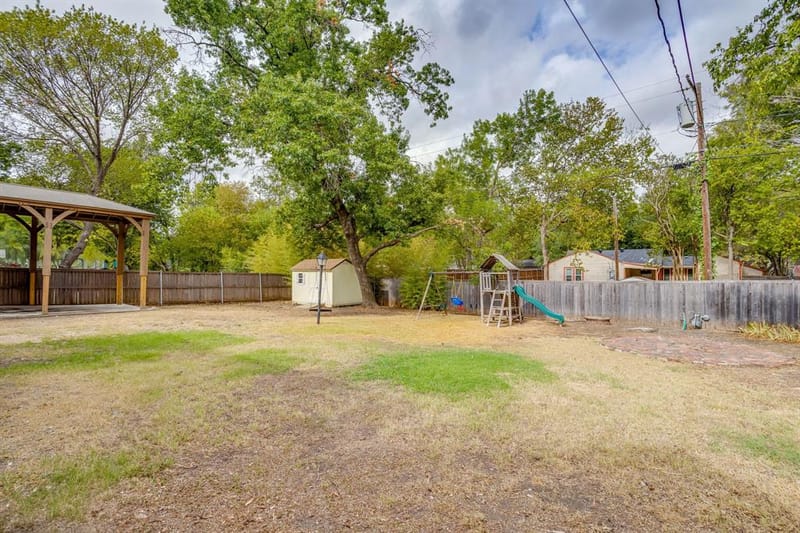 303 Harbin Avenue, Waxahachie TX 75165 - Photo 34