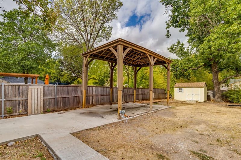 303 Harbin Avenue, Waxahachie TX 75165 - Photo 35