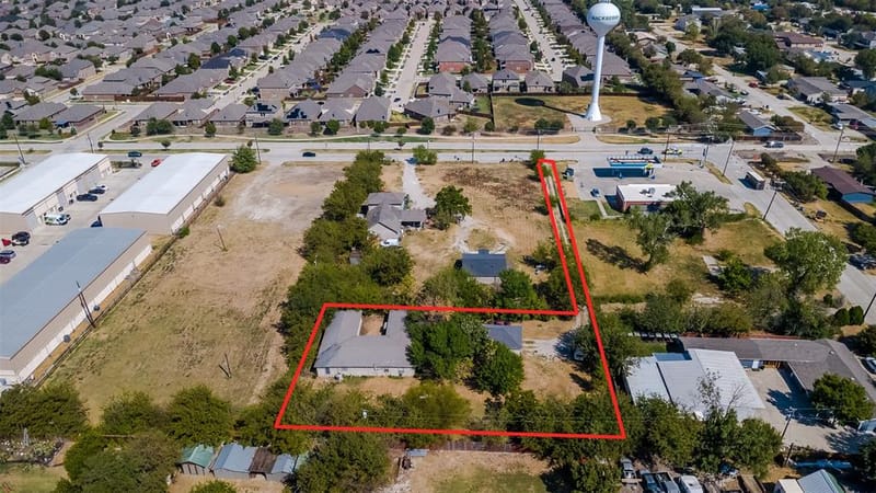 203D Kings Road, Hackberry TX 75036 - Photo 2