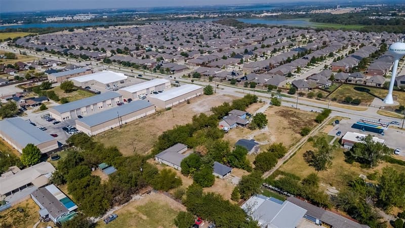 203D Kings Road, Hackberry TX 75036 - Photo 8