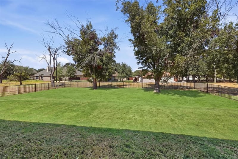 2181 Middlewood Circle, Granbury TX 76049 - Photo 38