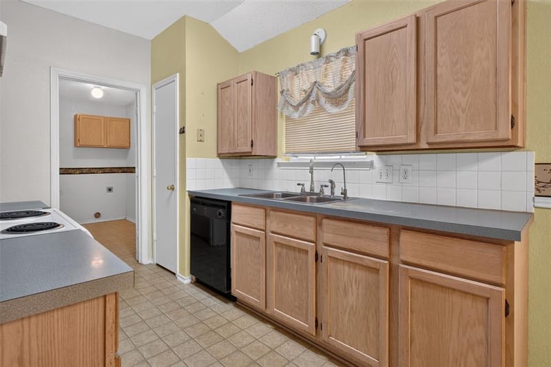 711 Plum Street, Joshua TX 76058 - Photo 17