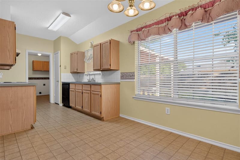 711 Plum Street, Joshua TX 76058 - Photo 12