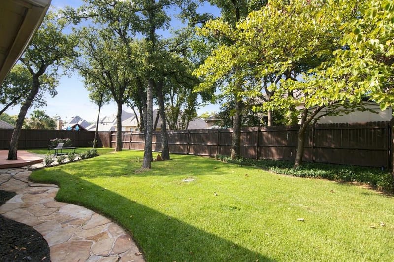 7921 Shady Oaks Drive, North Richland Hills TX 76182 - Photo 32