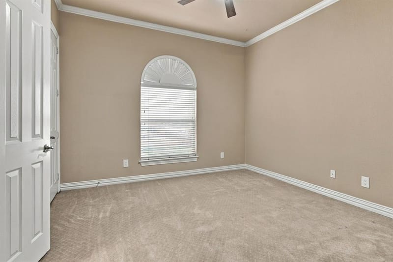 7921 Shady Oaks Drive, North Richland Hills TX 76182 - Photo 20