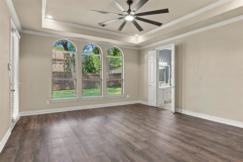 7921 Shady Oaks Drive, North Richland Hills TX 76182 - Photo 14