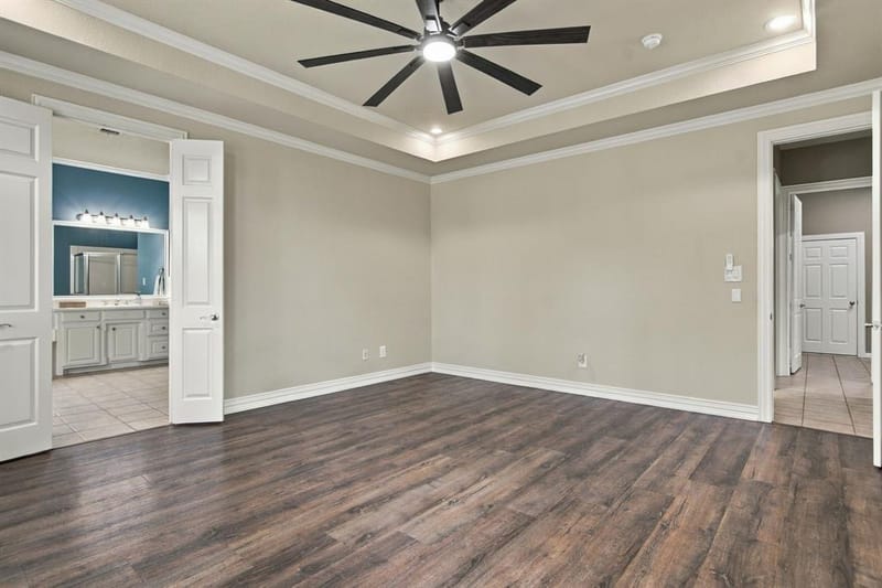 7921 Shady Oaks Drive, North Richland Hills TX 76182 - Photo 15