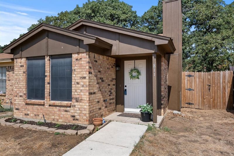 811 Woodland Court, Kennedale TX 76060 - Photo 11