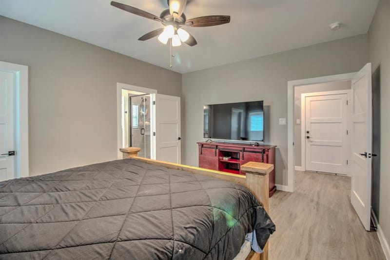 512 Austin Street, Callisburg TX 76240 - Photo 14