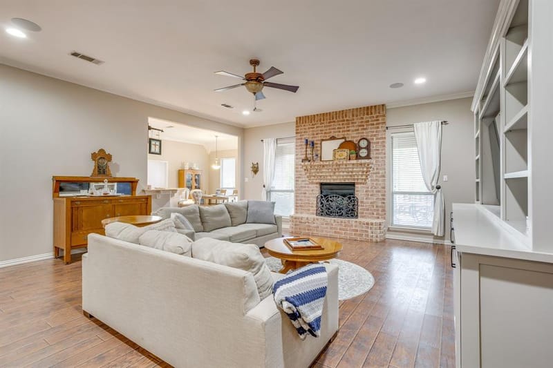 427 Shenandoah Drive, Burleson TX 76028 - Photo 16
