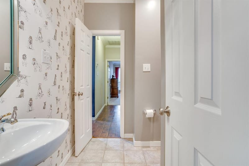 427 Shenandoah Drive, Burleson TX 76028 - Photo 33