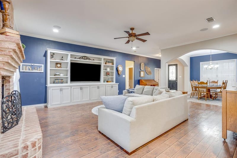 427 Shenandoah Drive, Burleson TX 76028 - Photo 18