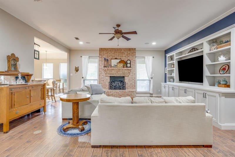427 Shenandoah Drive, Burleson TX 76028 - Photo 15