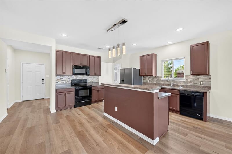 1516 Abby Creek Drive, Little Elm TX 75068 - Photo 10