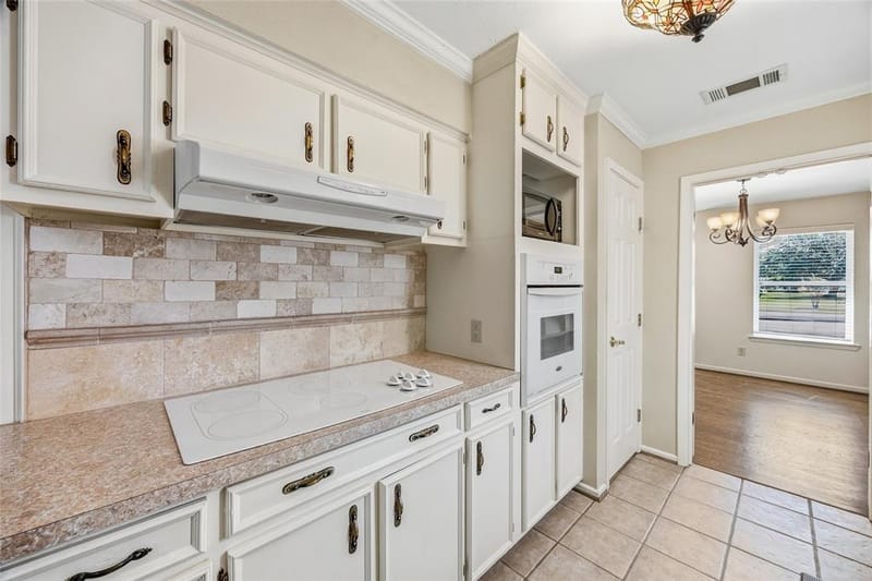 2433 Pinehurst Lane, Mesquite TX 75150 - Photo 15