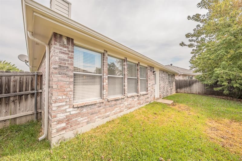 6833 Bluff View Drive, Watauga TX 76137 - Photo 38