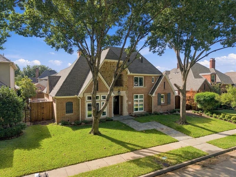 5024 Hummingbird Lane, Plano TX 75093