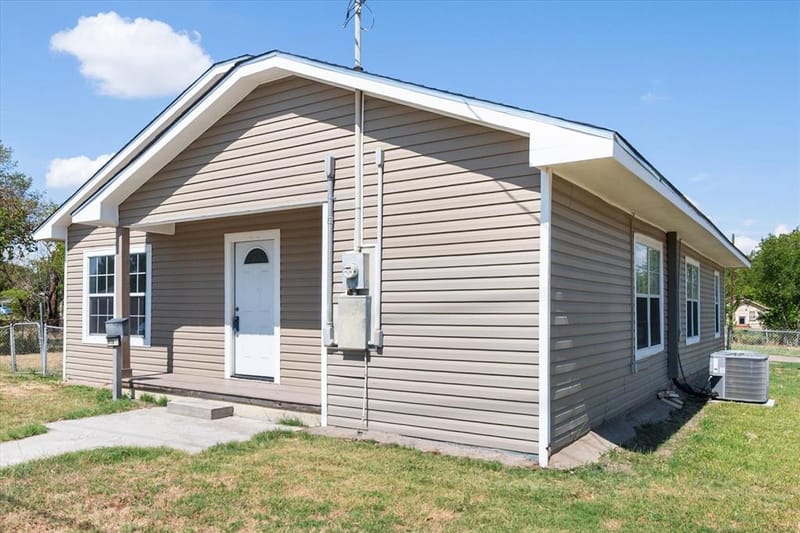 918 Martin Luther King Jr Boulevard, Corsicana TX 75110 - Photo 4