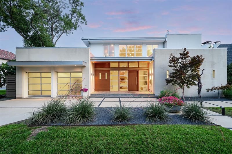 6446 Prestonshire Lane, Dallas TX 75225