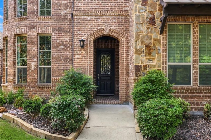 2901 Merryglen Lane, Flower Mound TX 75022 - Photo 5