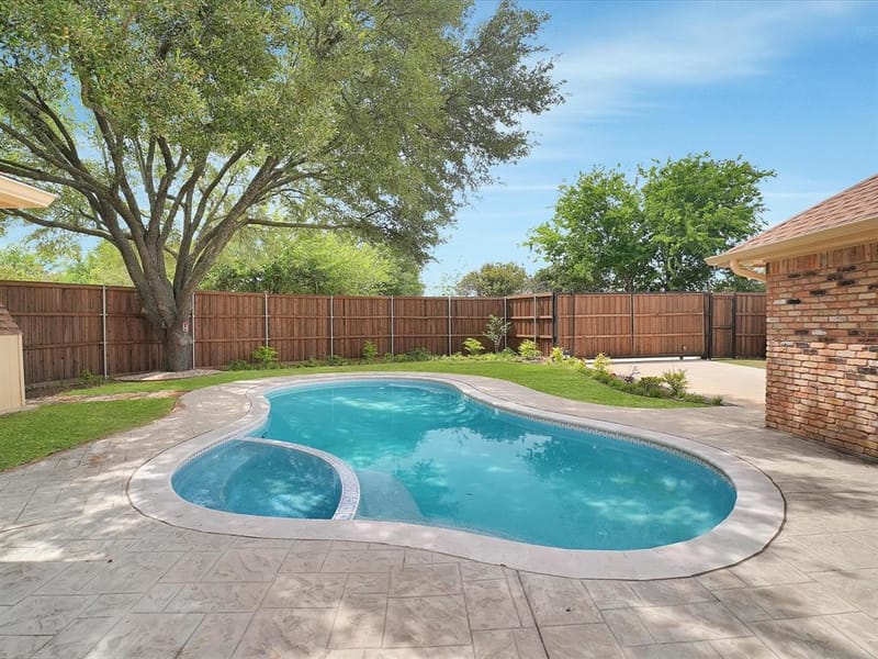 1304 Carriage Creek Drive, DeSoto TX 75115 - Photo 30