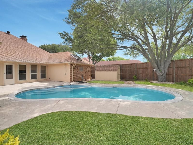 1304 Carriage Creek Drive, DeSoto TX 75115 - Photo 35