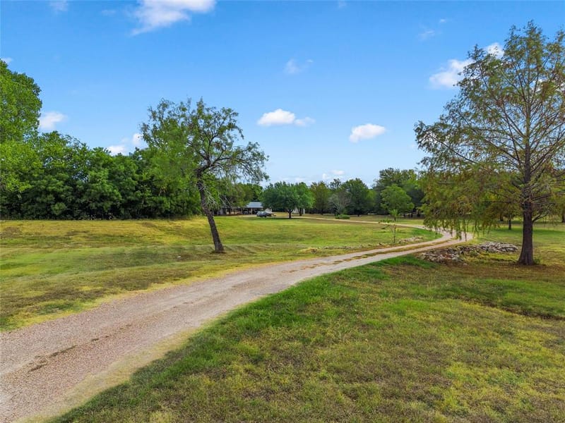 178 Murdoch Road, Whitney TX 76692 - Photo 4