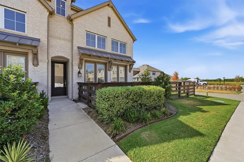 1110 Morgan Drive, Sherman TX 75090 - Photo 4