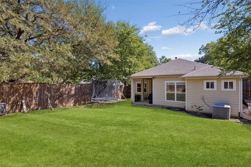 8707 Daytonia Avenue, Dallas TX 75218 - Photo 28