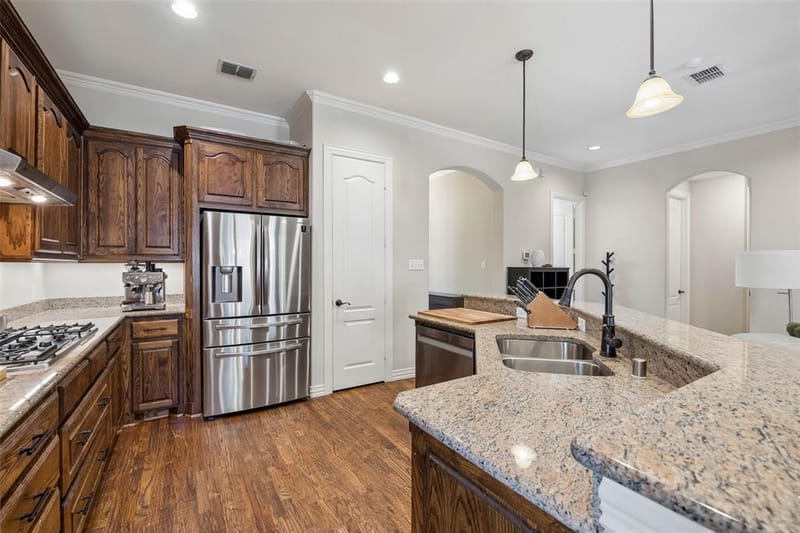 8707 Daytonia Avenue, Dallas TX 75218 - Photo 9