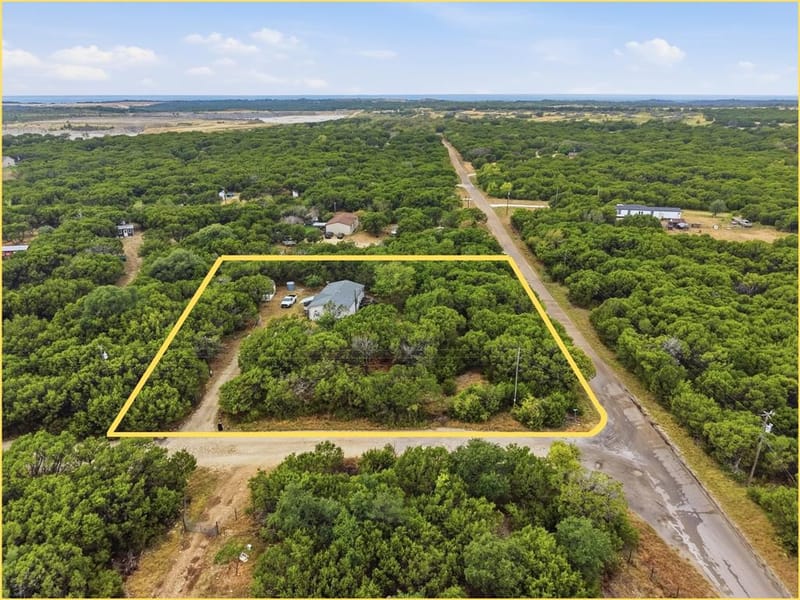 900 Cedar Break Court, Cleburne TX 76033
