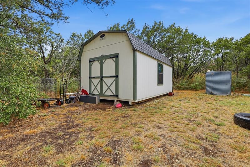 900 Cedar Break Court, Cleburne TX 76033 - Photo 4