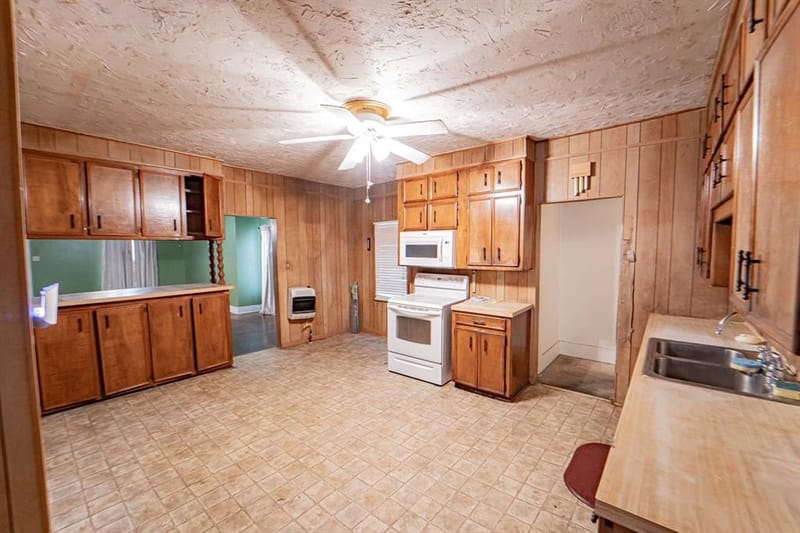 901 W Hullum Street, Breckenridge TX 76424 - Photo 13