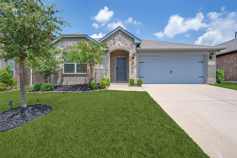 1305 Coyote Ridge, Aubrey TX 76227