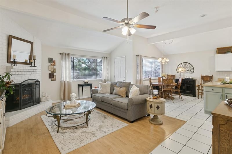 6300 Canyon Circle, Fort Worth TX 76133 - Photo 3