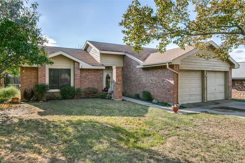 6300 Canyon Circle, Fort Worth TX 76133