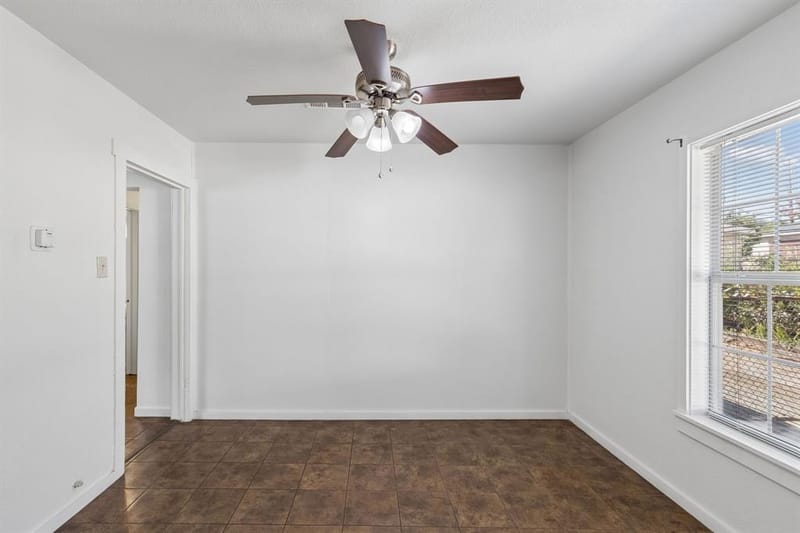 627 Hartsdale Drive, Dallas TX 75211 - Photo 27