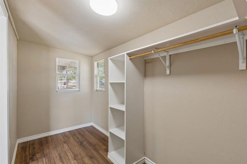 627 Hartsdale Drive, Dallas TX 75211 - Photo 18
