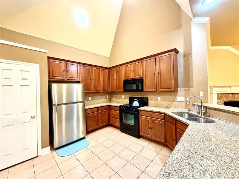 258 Vernon Drive, Fate TX 75087 - Photo 11