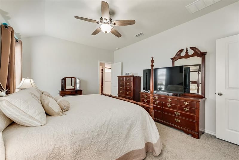 705 Whitecomb Lane, Justin TX 76247 - Photo 20