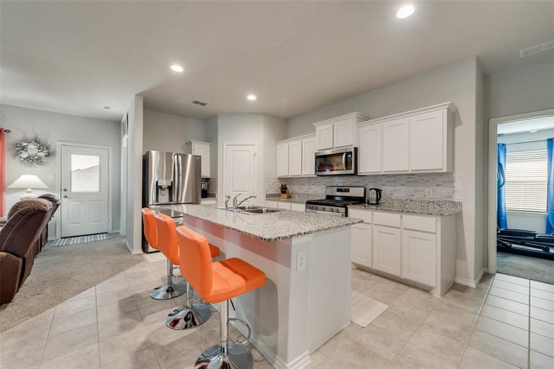 705 Whitecomb Lane, Justin TX 76247 - Photo 11