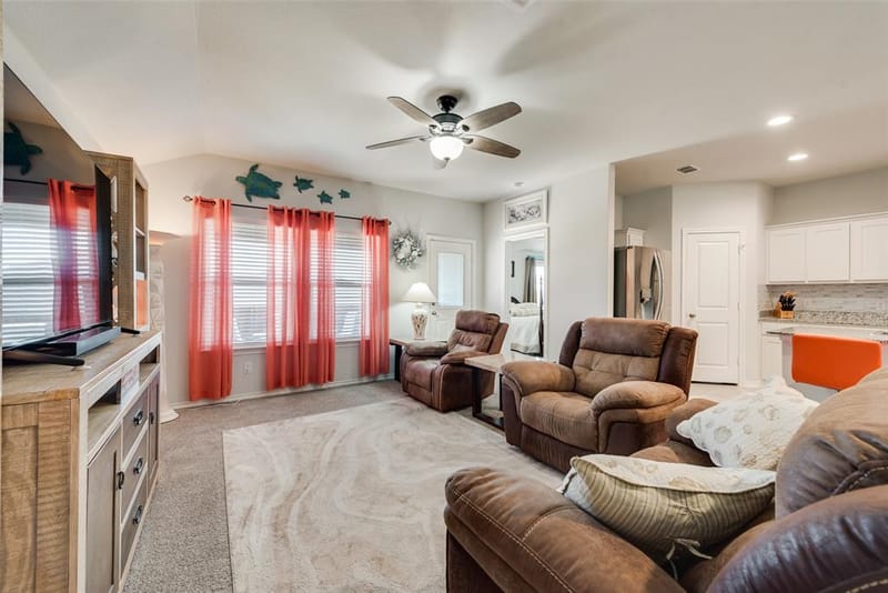 705 Whitecomb Lane, Justin TX 76247 - Photo 8