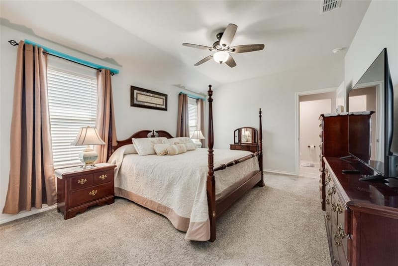 705 Whitecomb Lane, Justin TX 76247 - Photo 21