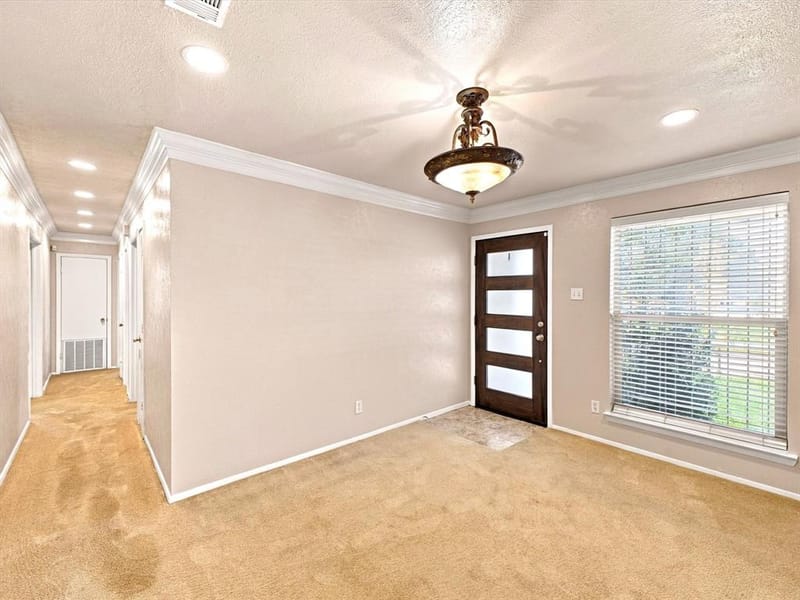 1041 Tuskegee Street, Grand Prairie TX 75051 - Photo 6