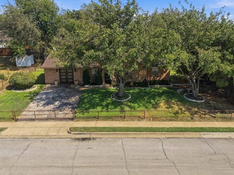 1041 Tuskegee Street, Grand Prairie TX 75051 - Photo 24