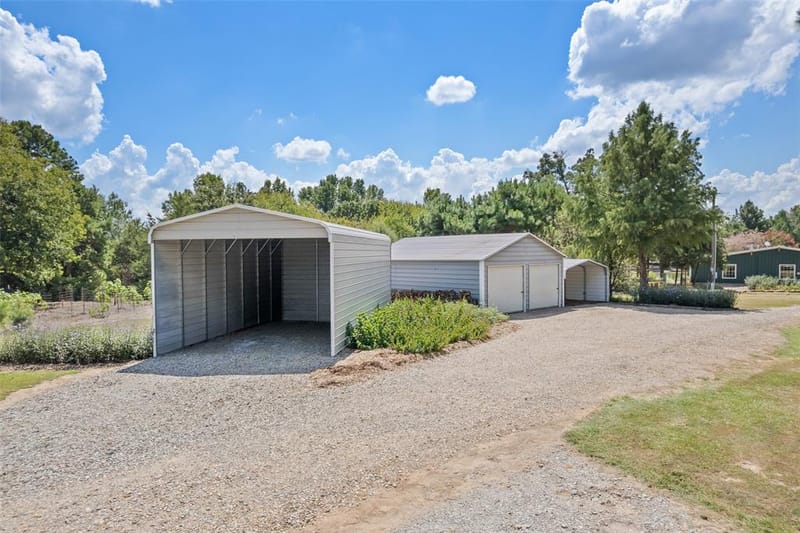 1562 SE County Road 4115, Mount Vernon TX 75457 - Photo 9