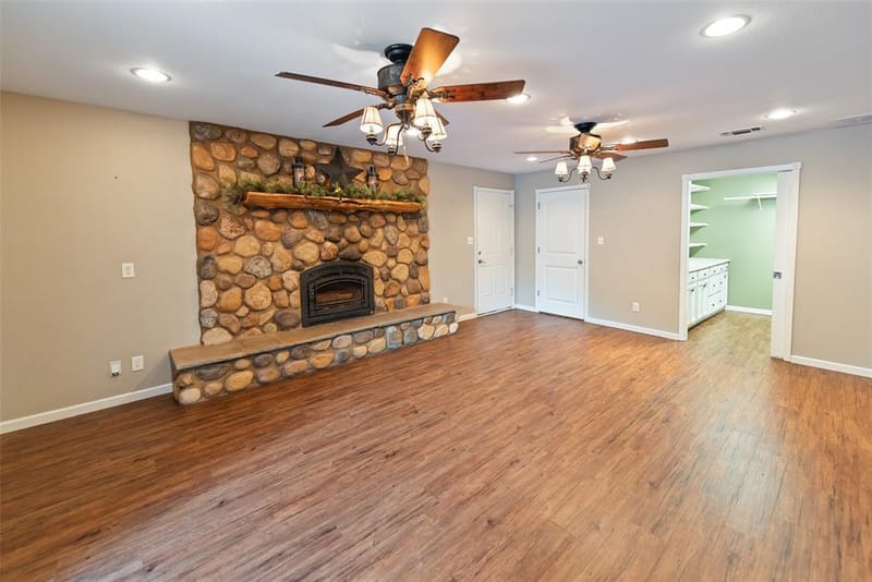 1562 SE County Road 4115, Mount Vernon TX 75457 - Photo 11