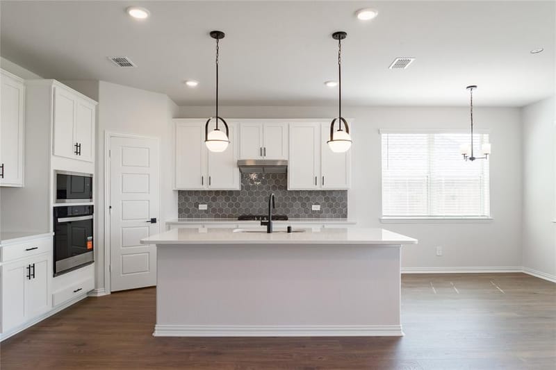 8717 Saratoga Street, Aubrey TX 76258 - Photo 4